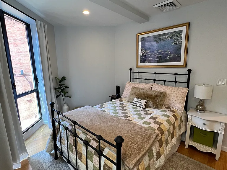 Deacon Court - 1661 Washington Street — Photo 77