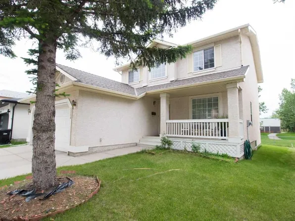 5209 E Coral Shores Dr NE, Calgary, AB T3J 3J7