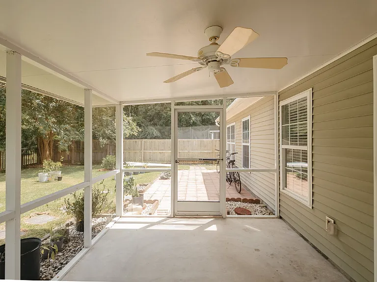 262 Island Green Rd — Photo 30