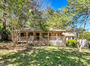 2454 Fernleaf Ln, Decatur, GA 30033