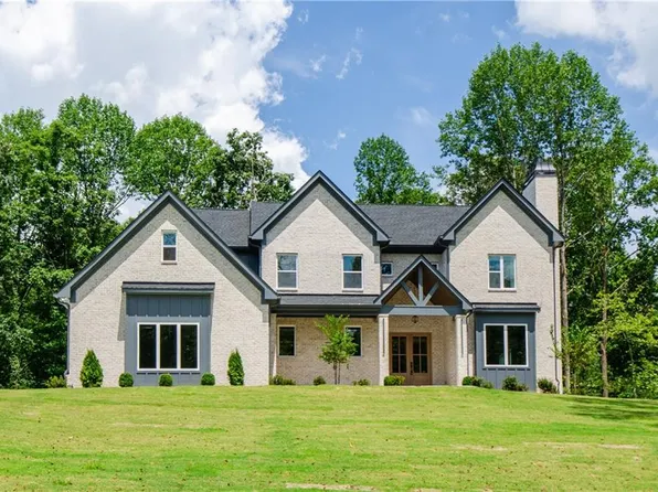 1136 Lexington Ridge Rd, Hoschton, GA 30548