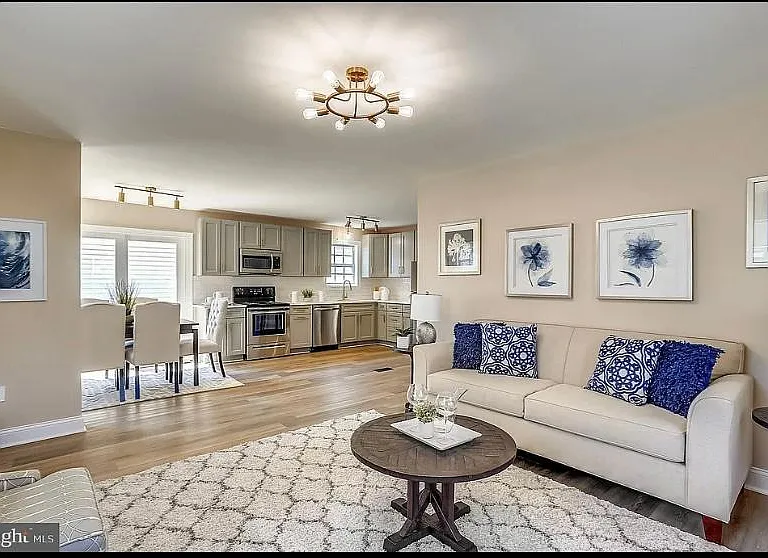731 Opus Ave — Photo 9