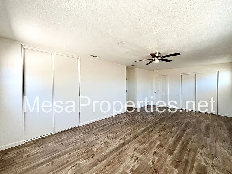 820 Caliente Dr — Photo 19