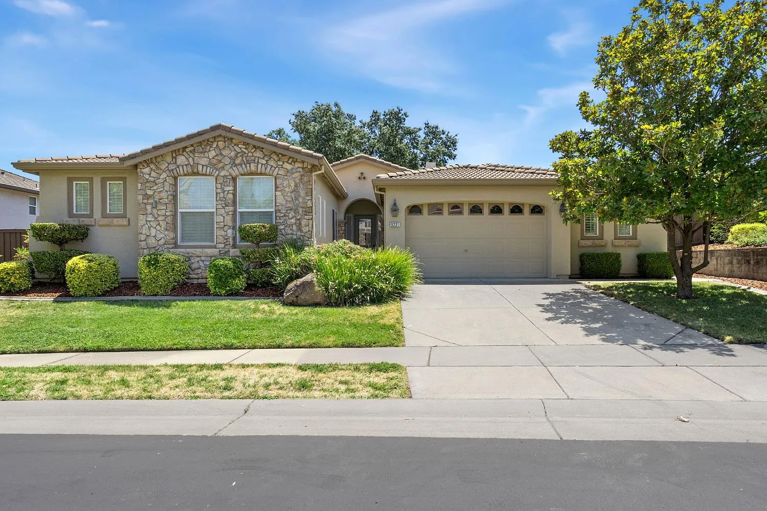 9231 Courtney Way photo 1