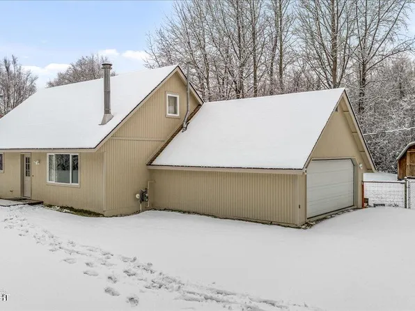 3200 N Eves Dr, Palmer, AK 99645