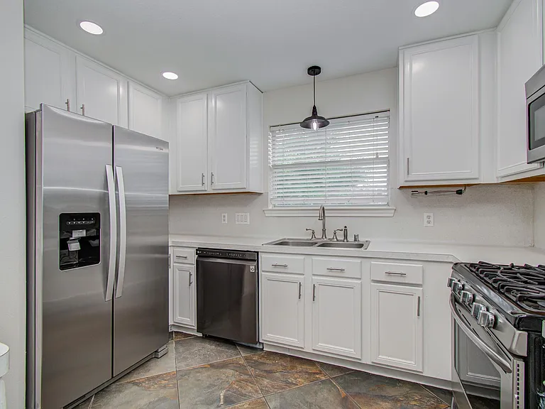 18303 Brenwood Manor Dr — Photo 10