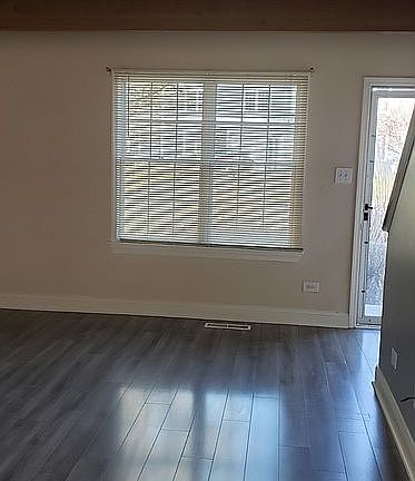 4th image of 1974 Westview Ln