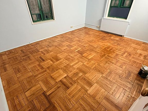4th image of 1938 EAST TREMONT AVE #1G