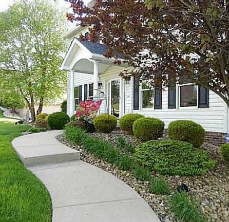 2nd image of 745 Muirfield Dr