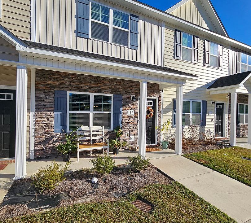 1st image of 119 Jaydn Dr E