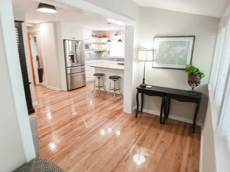 1003 N Marshall St — Photo 8
