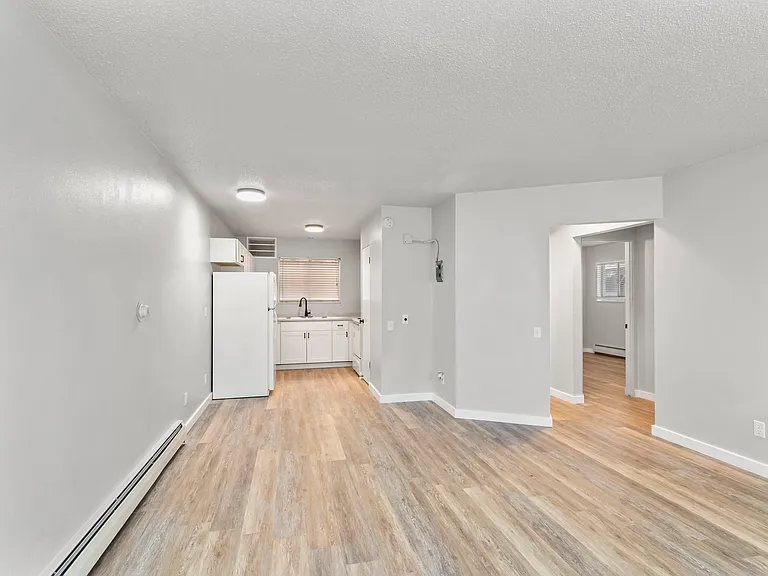 Summit View Apartments — Photo 21