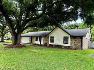 12309 Keats Pl, Ocean Springs, MS 39564
