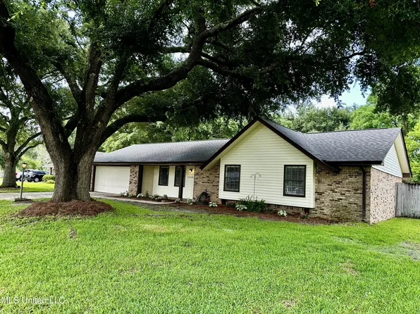 12309 Keats Pl, Ocean Springs, MS 39564