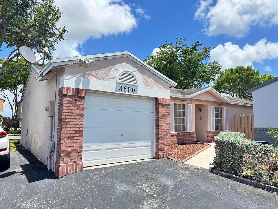 1st image of 8600 NW 193rd Terrace