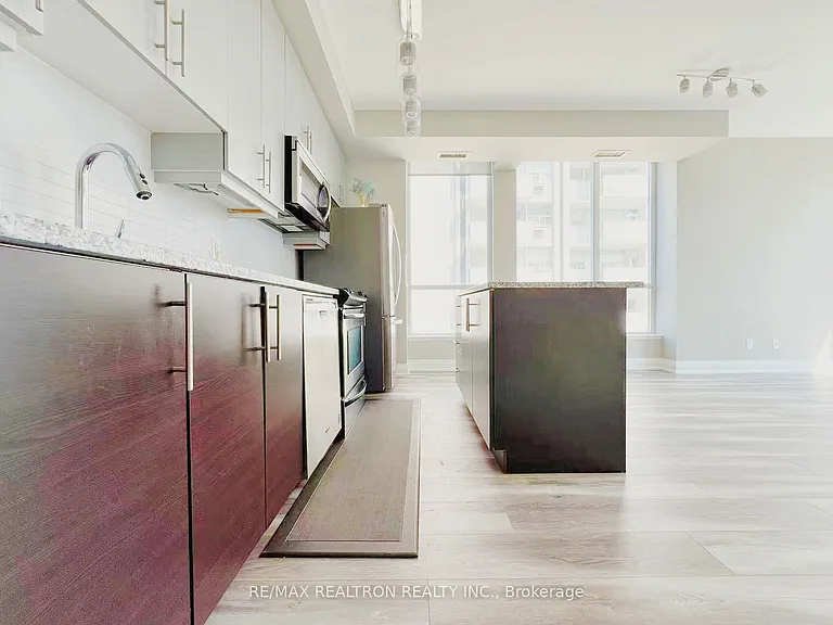 83 Redpath Ave #204 — Photo 10