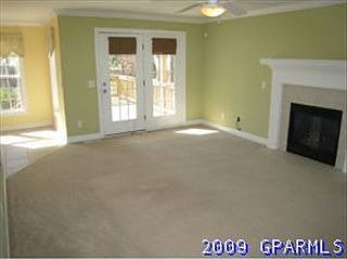 1st image of 660 Chaucer Dr