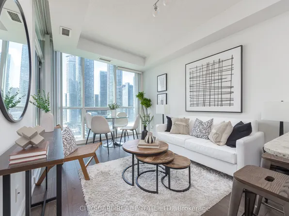 18 Harbour St #1901, Toronto, ON M5J 2Z6