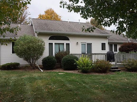 3rd image of 448 Bernard St