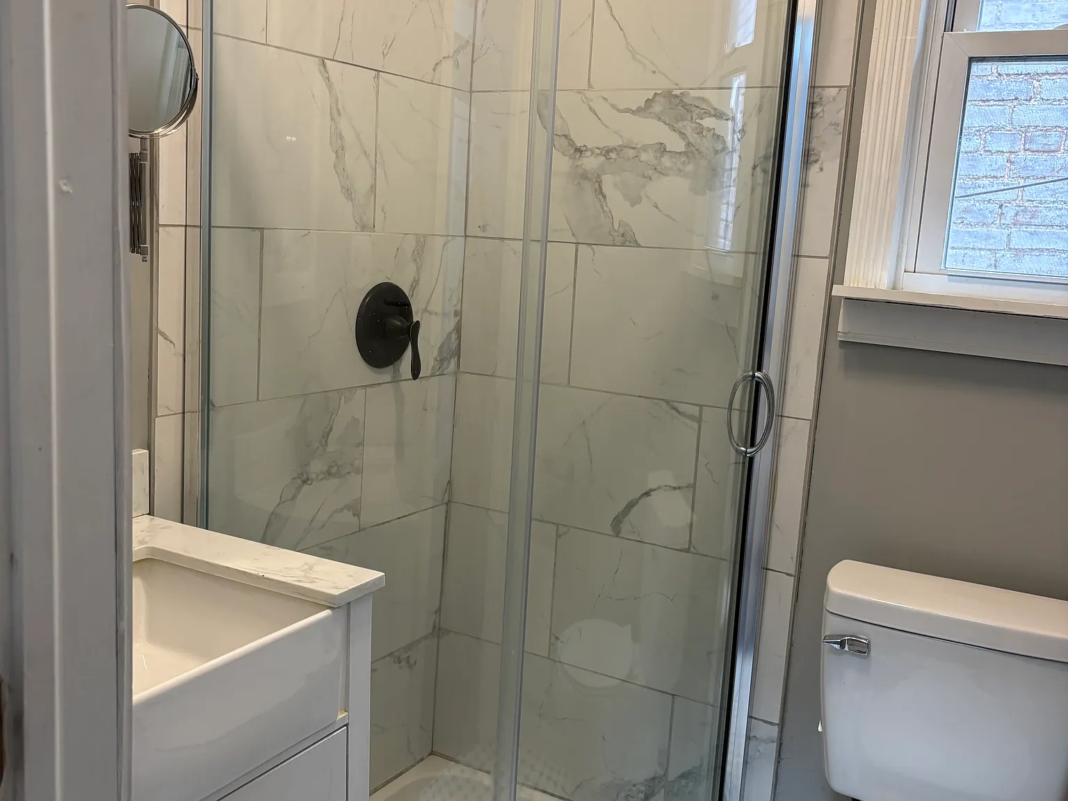 1122 N High St — Photo 3