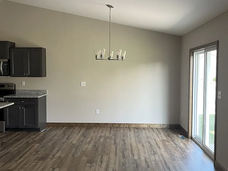 200 Pine Ridge Ct #200 — Photo 6