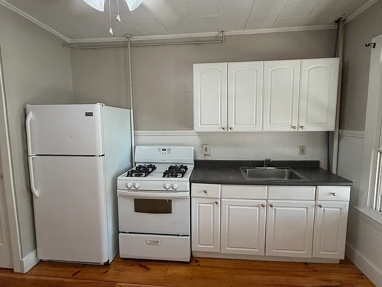 74-76 Brown St #74A — Photo 5