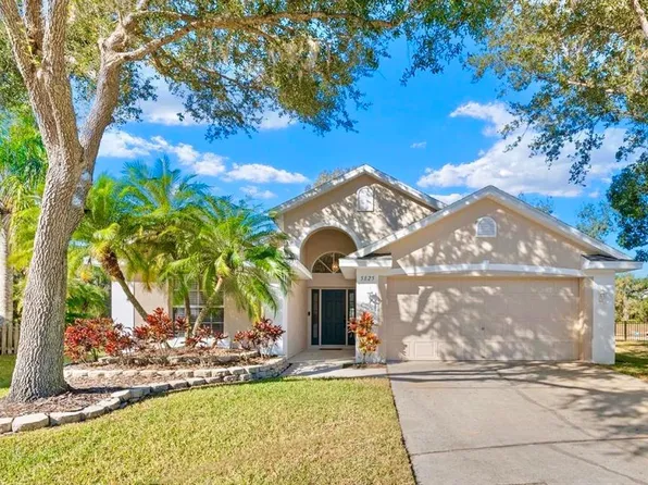 5825 Hawkwood Ct, Lithia, FL 33547