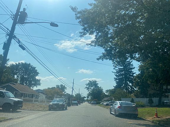5th image of 207 Claywood Dr
