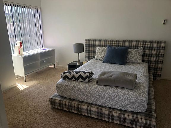 5th image of 7550 Eads Ave Unit 301