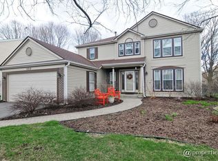 280 N Fiore Pkwy, Vernon Hills, IL
