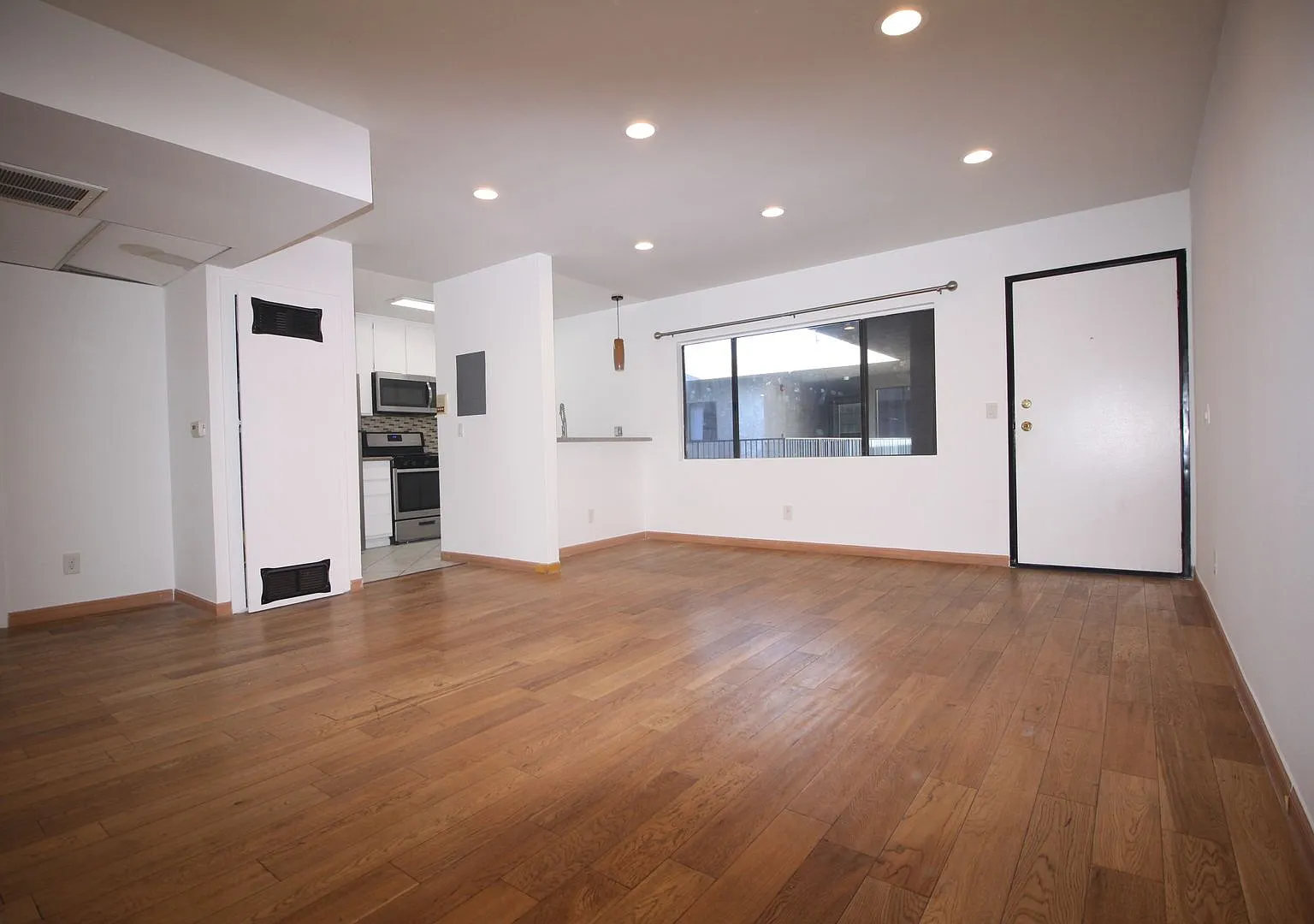 14033 Foothill Blvd. — Photo 3