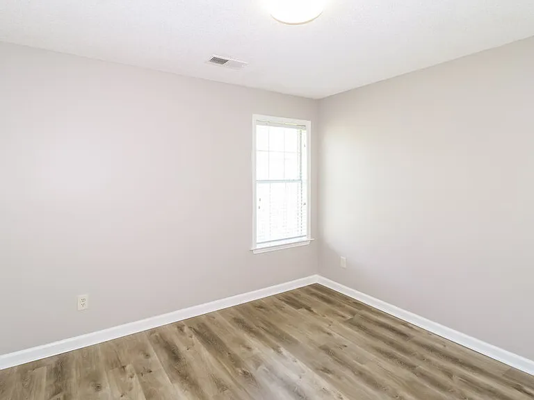 1052 Mossy Knoll Dr — Photo 13