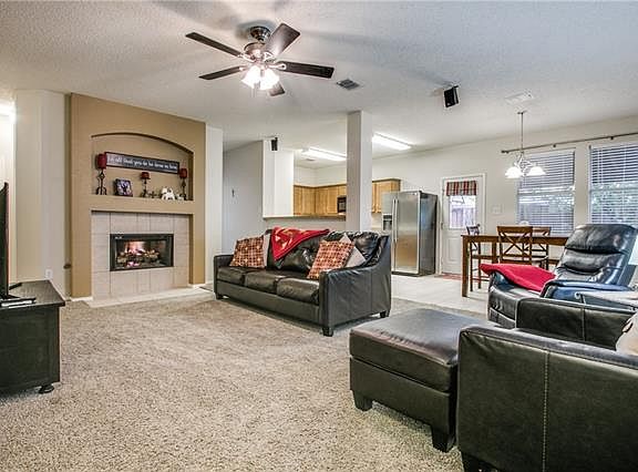 3rd image of 7801 Mirror Rock Ln