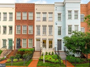 906 3rd St SE, Washington, DC 20003