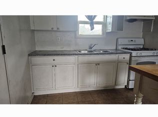 70 E Donna Dr, Merced, CA 95340