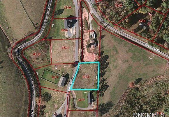 2nd image of 20 Little Oak Rd
