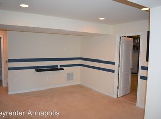 914 Boatwright Dr, Glen Burnie, MD 21060