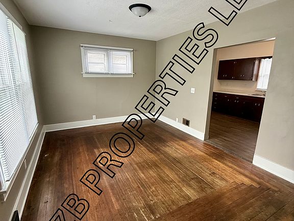 4th image of 733 Avenue E