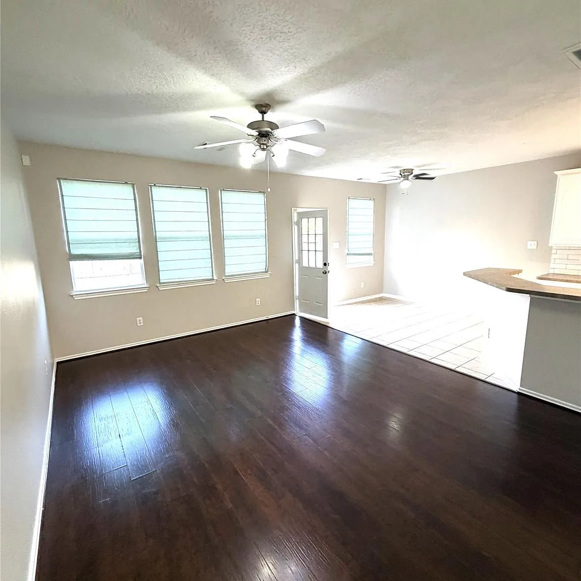 3 bed, 2.5 bath, 1704 sqft, $1,850 — Photo 4