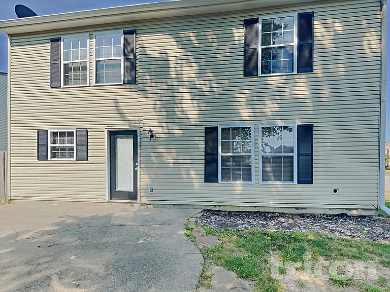 2117 Westmere Dr — Photo 19