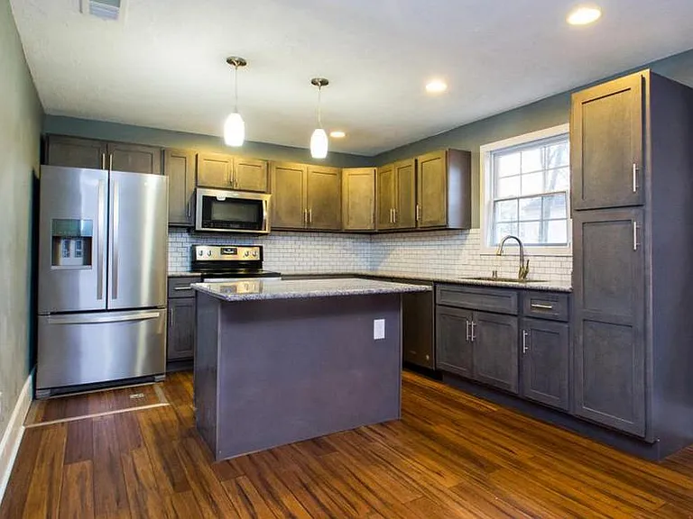 912 S Shelby St — Photo 12