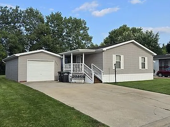 3849 Worthington St, Portage, IN 46368