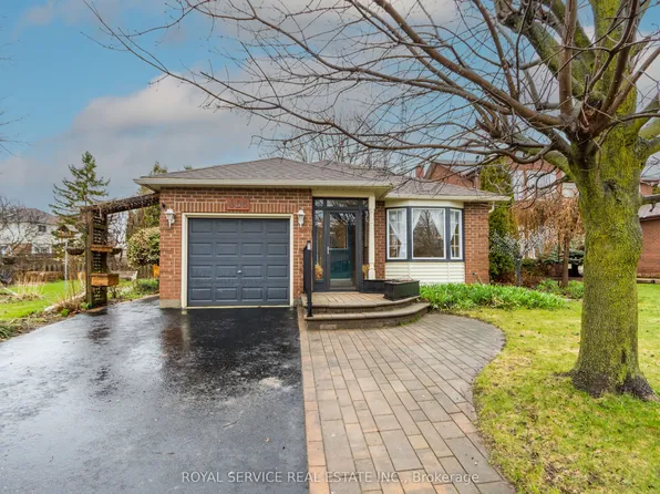 606 Carlisle St, Cobourg, ON K9A 1X6