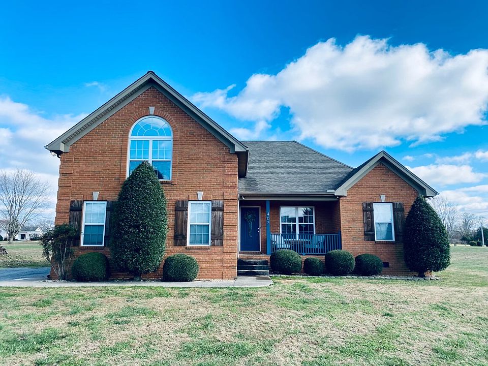 1st image of 403 Deer Trace Dr