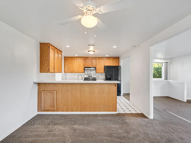 10177 Hawley Rd — Photo 37