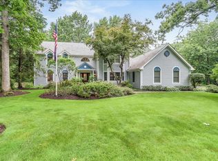 1490 S Ridge Rd, Lake Forest, IL 60045