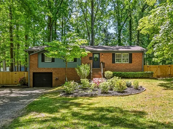 402 Kyle Rd, Winston Salem, NC 27104