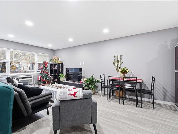 3rd image of 120 32nd St APT 2N
