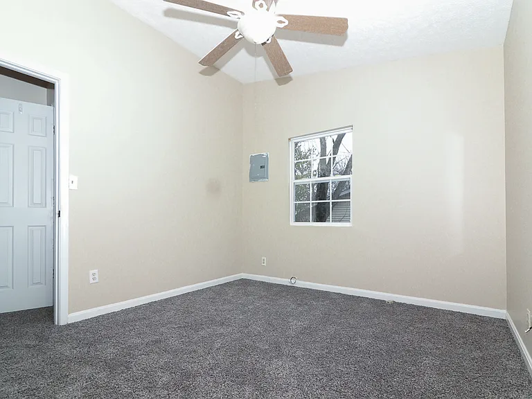 407 Knox Ave — Photo 24