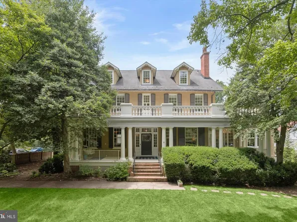 1 W Melrose St, Chevy Chase, MD 20815